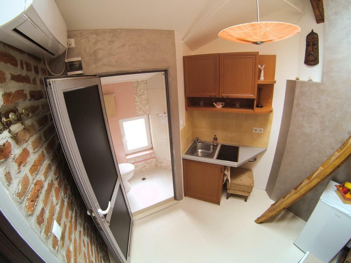 Vitosha Blvd - Attic